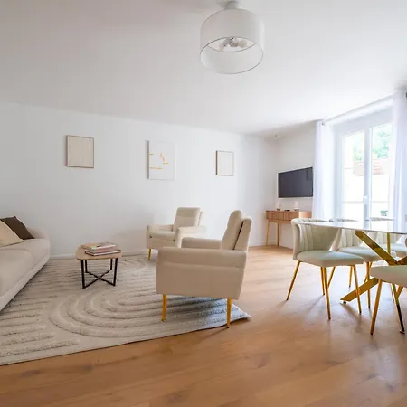 Charming In - Center Apartman