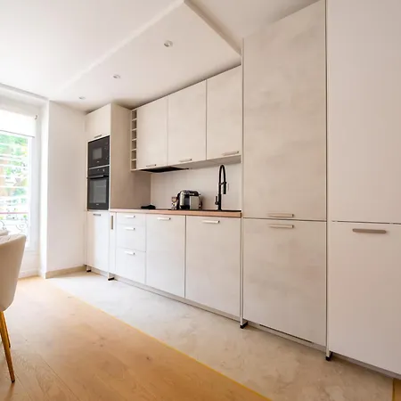 Charming In - Center Apartman *